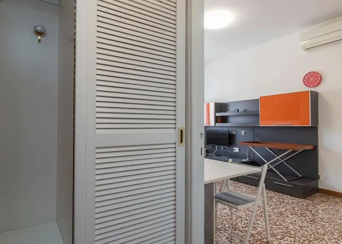 Bordighera Studio - Vicino Iulm / Naba - Wifi A.C.